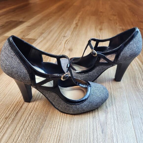 🩵DexFlex Comfort Herringbone T-Strap Heels Size 8.5 - Picture 7 of 13